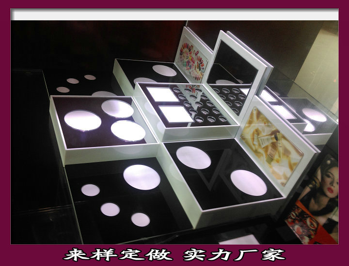 產(chǎn)品名稱:廠家定制壓克力化妝品展示架 有機(jī)玻璃化妝品展臺 亞克力展架